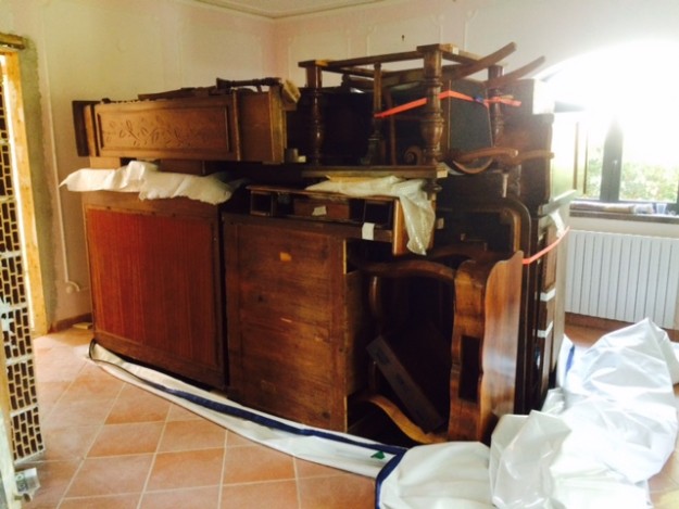 Eliminare i tarli dai mobili